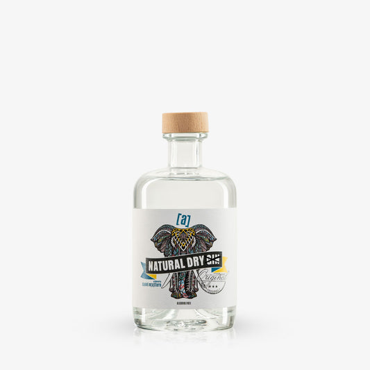 NATURAL DRY: die alkoholfreie Alternative zum Gin von Daniel Mattern